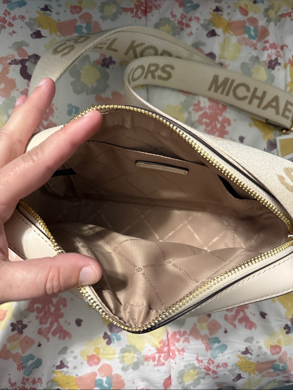 Michael Kors Cream Beige MK Logo Crossbody Bag with Gold Hardware - Picture 2 of 7